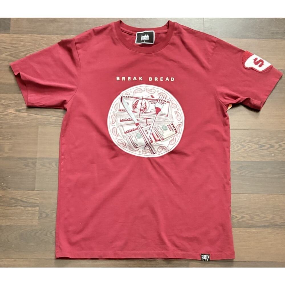 RARE MEN DENIMICITY BREAK BREAD T-SHIRT MEN’S LARGE